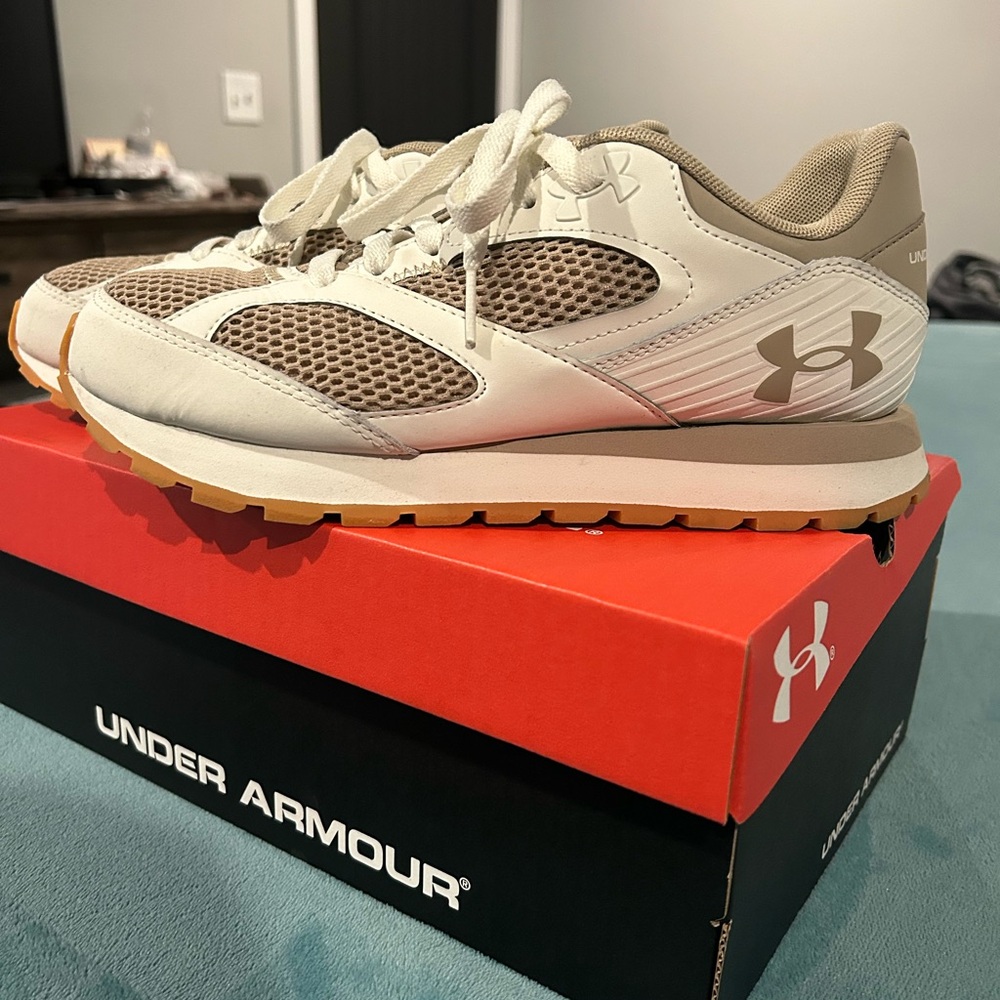 Women’s Under Armour Shoes, size 9